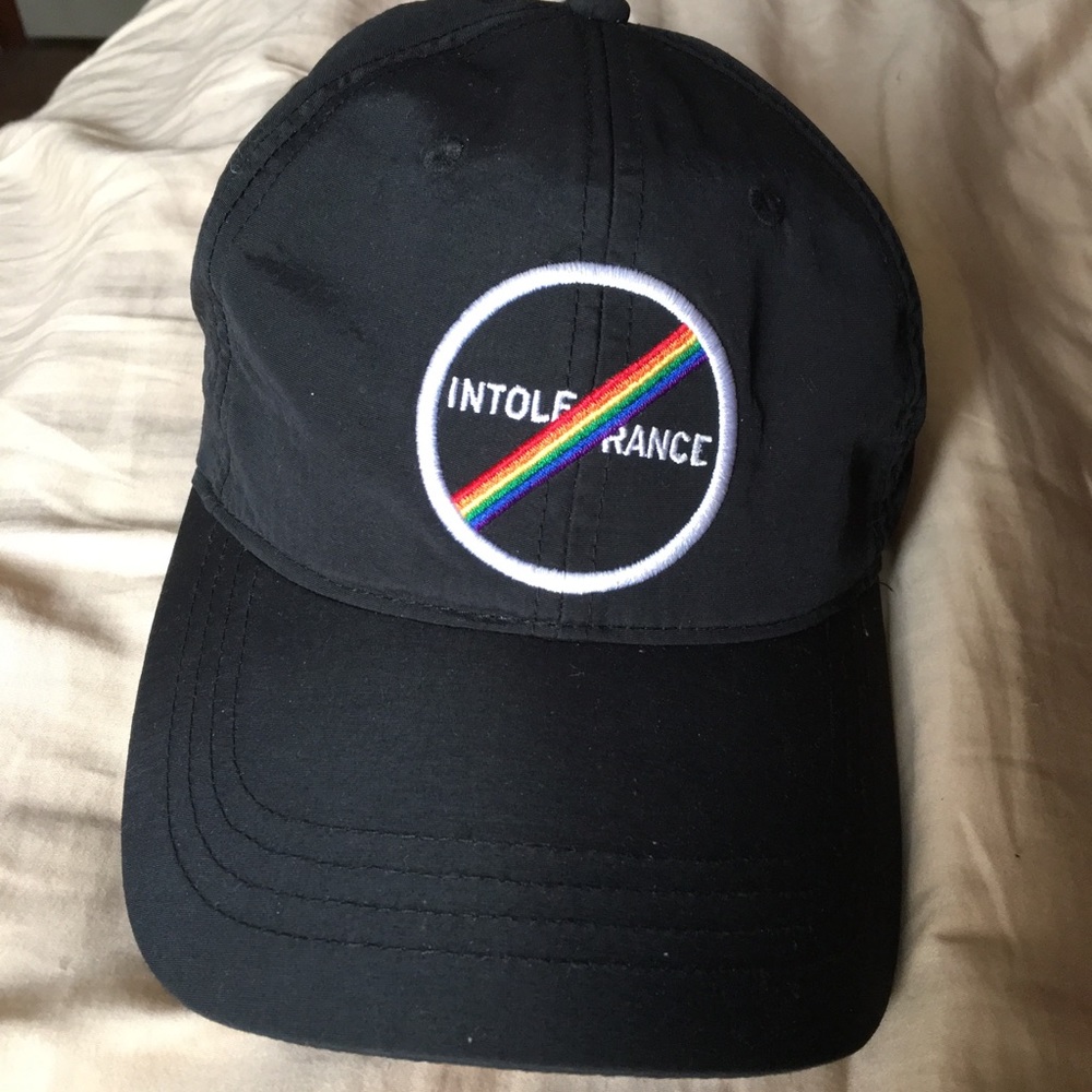 Kenneth Cole pride cap